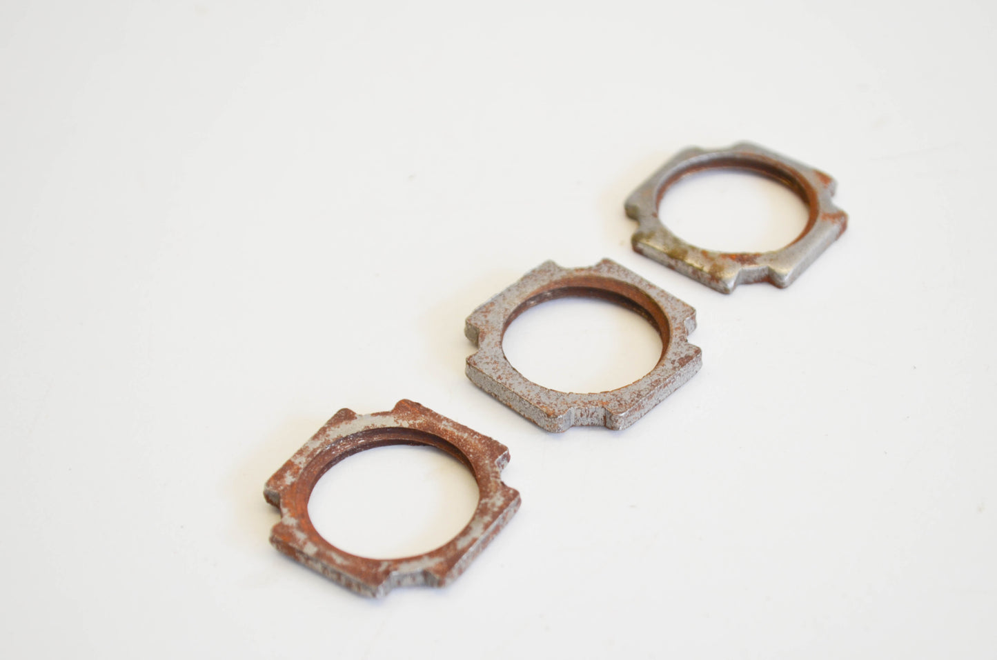 New OEM Briggs & Stratton 91811 Lock Nut Qty 3 NOS