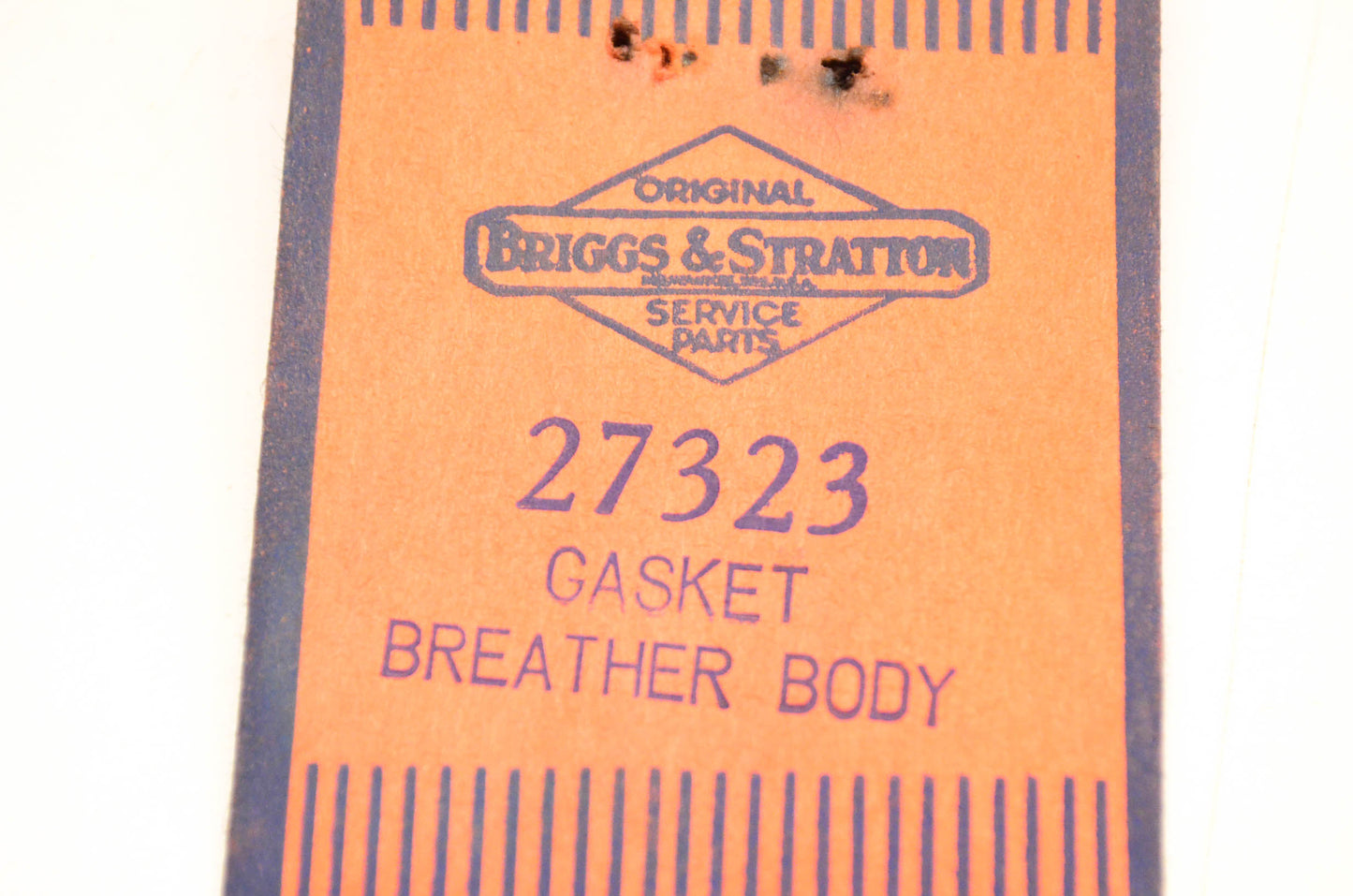 New OEM Briggs & Stratton 27323 Breather Body Gasket NOS