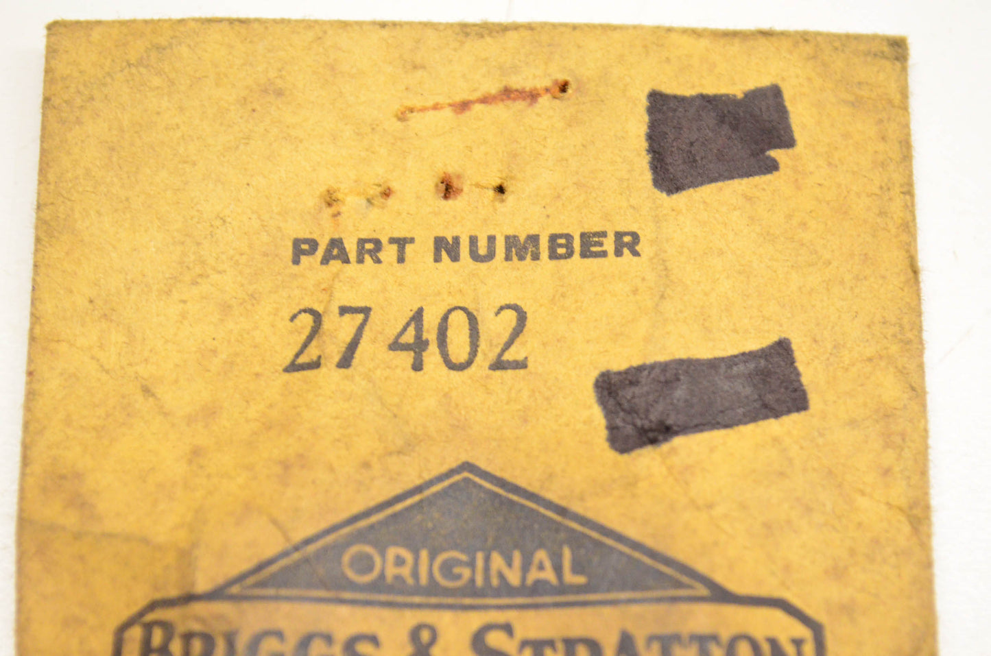 New OEM Briggs & Stratton 27402 Air Cleaner Gasket Qty 2 NOS