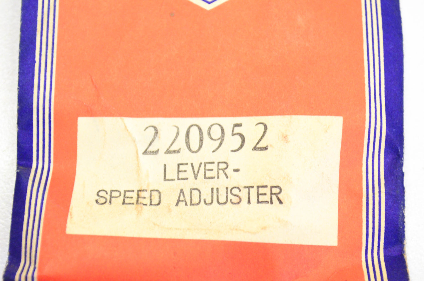 New OEM Briggs & Stratton 220952 Speed Adjuster Lever NOS