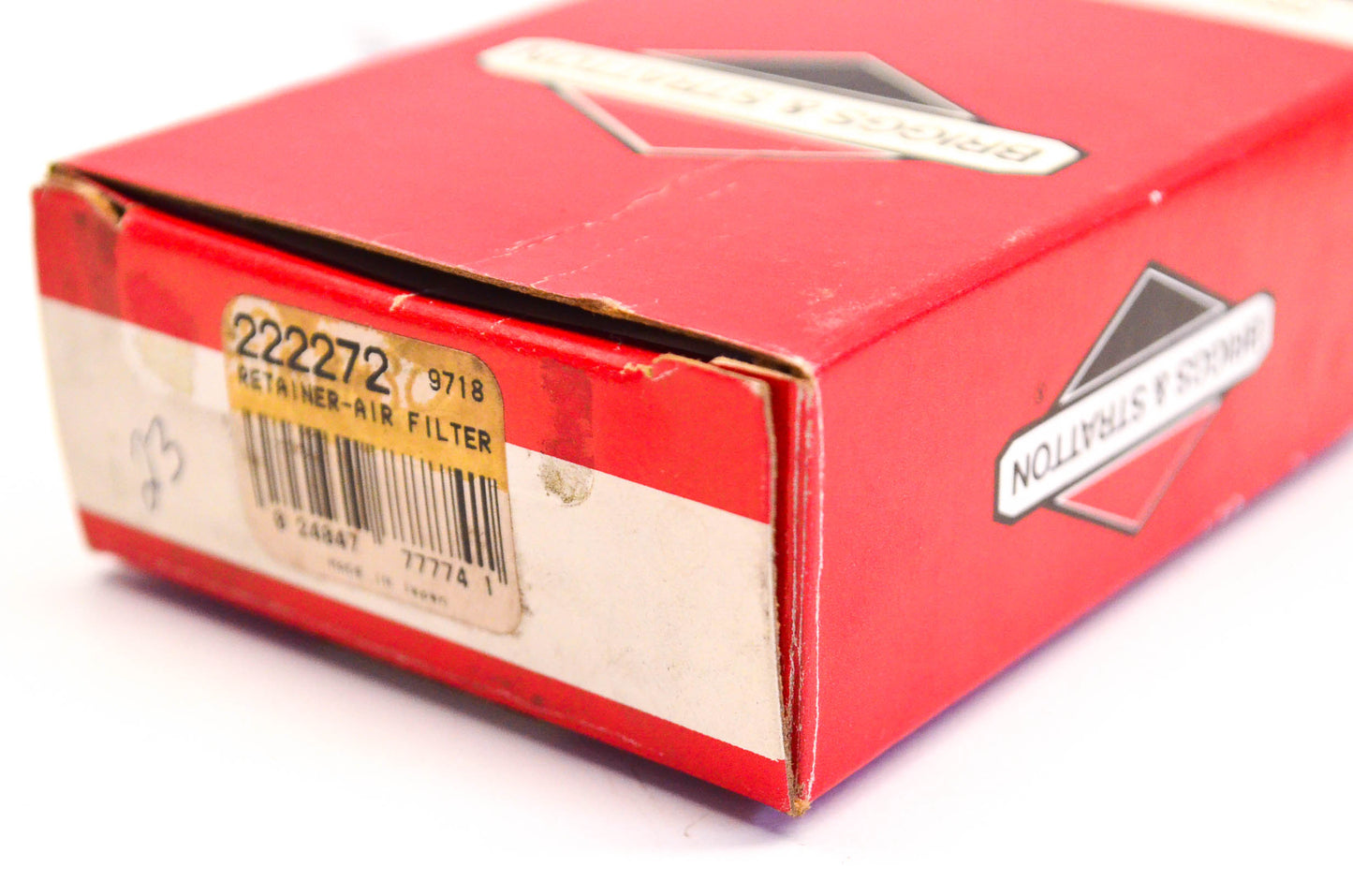 New OEM Briggs & Stratton 222272 Air Filter Cup NOS