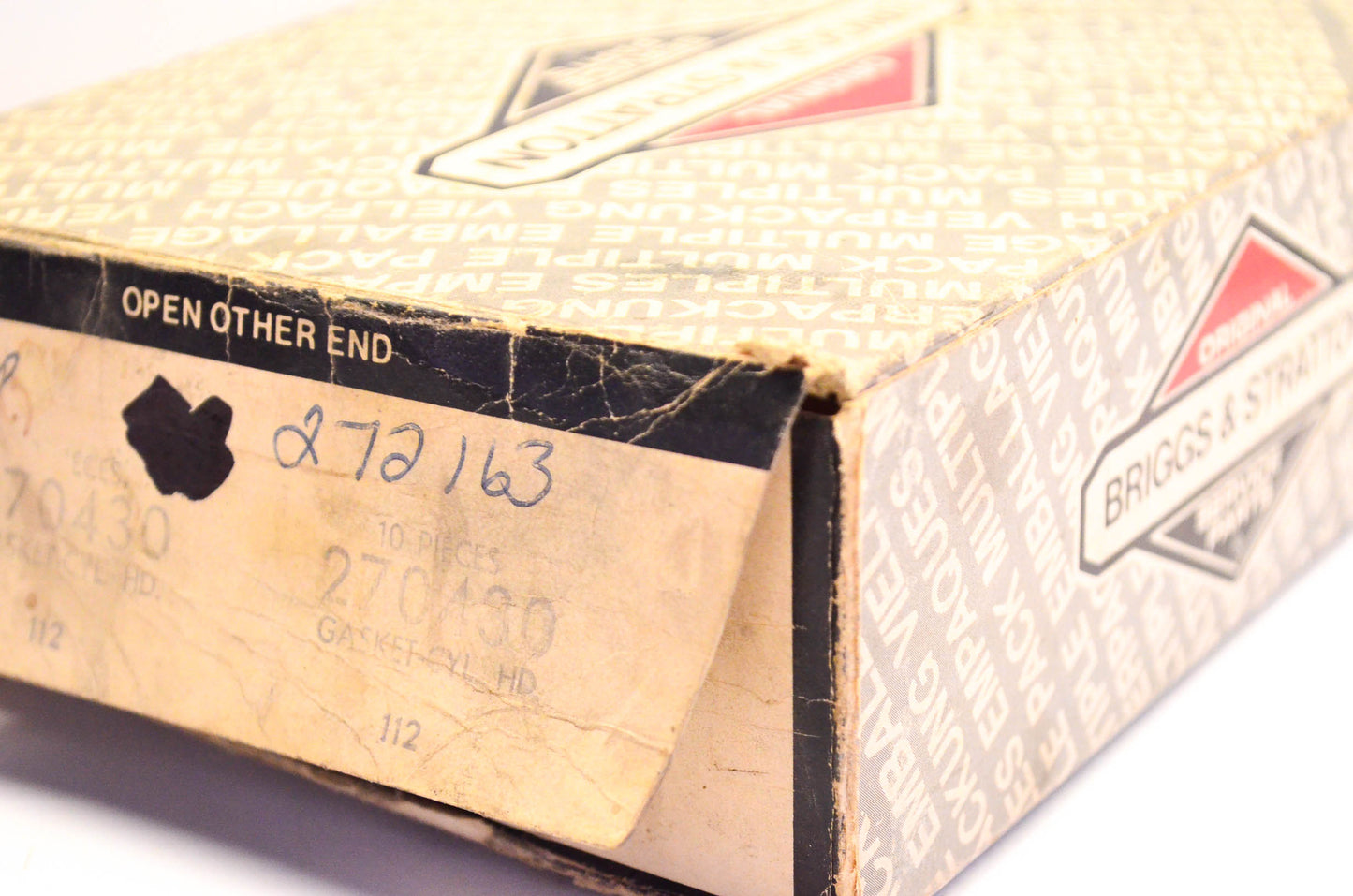 New OEM Briggs & Stratton 270430 Cylinder Head Gasket NOS
