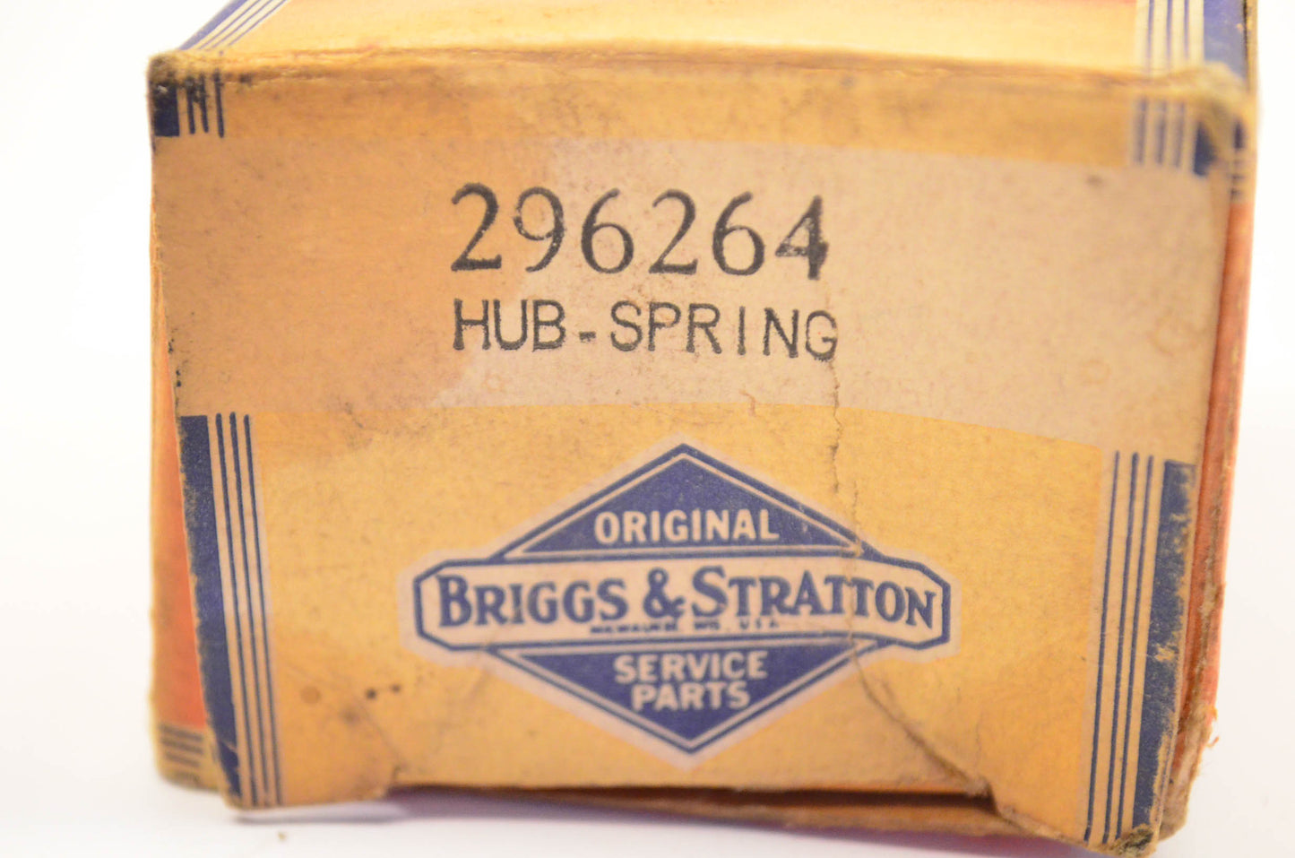 New OEM Briggs & Stratton 296264 Hub Spring NOS