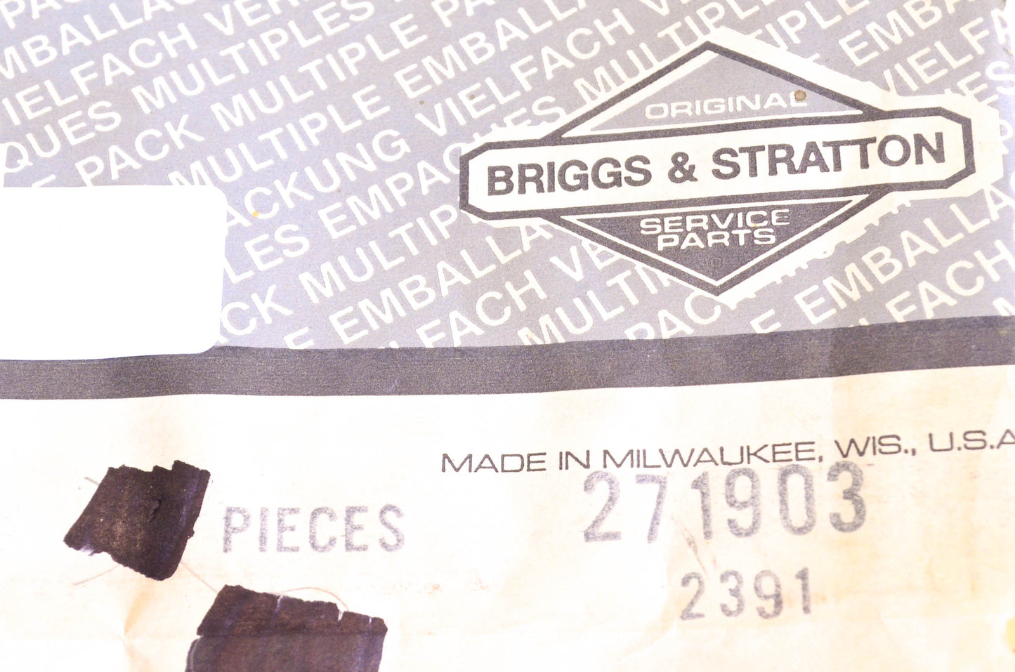 New OEM Briggs & Stratton 271903 Crankcase Gasket NOS