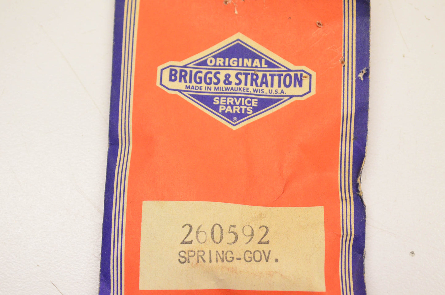 New OEM Briggs & Stratton 260592 Governor Spring NOS