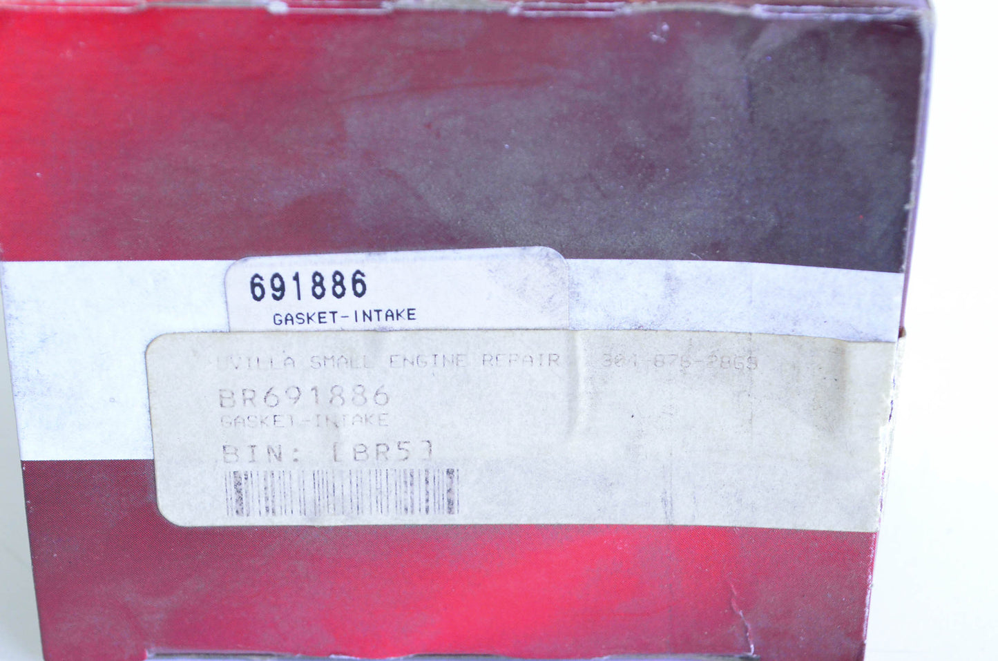 New OEM Briggs & Stratton 691886 Intake Gasket NOS