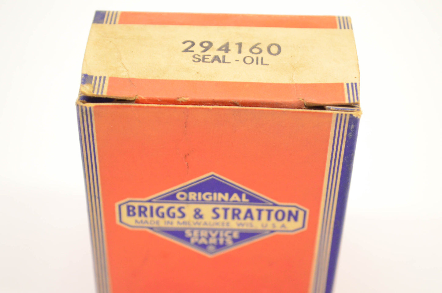 New OEM Briggs & Stratton 294160 Oil Seal NOS
