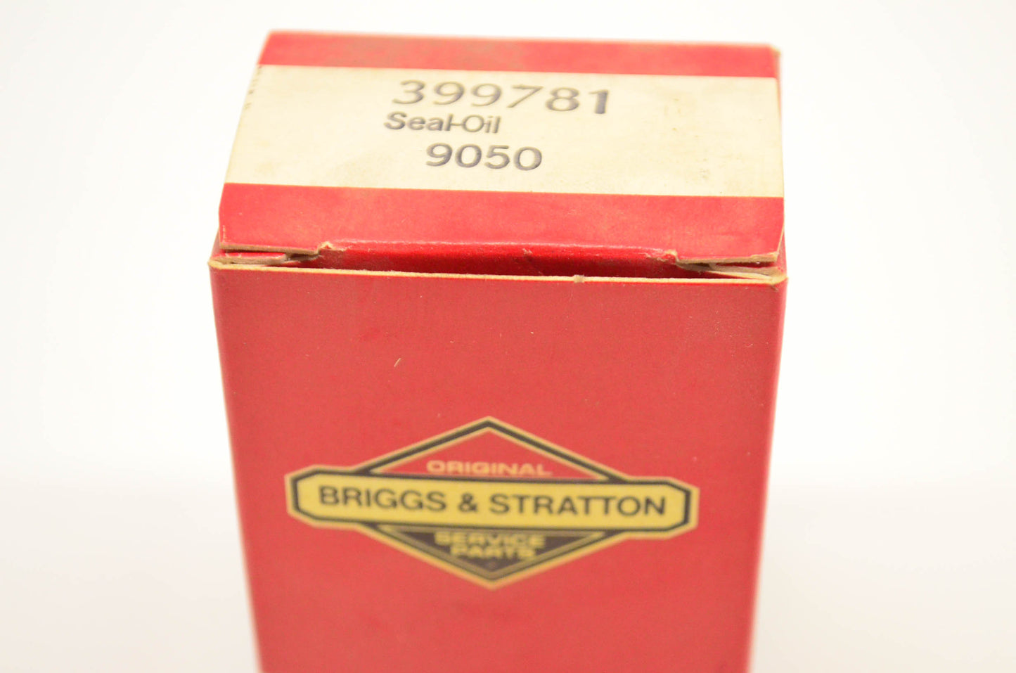 New OEM Briggs & Stratton 399781 Oil Seal NOS