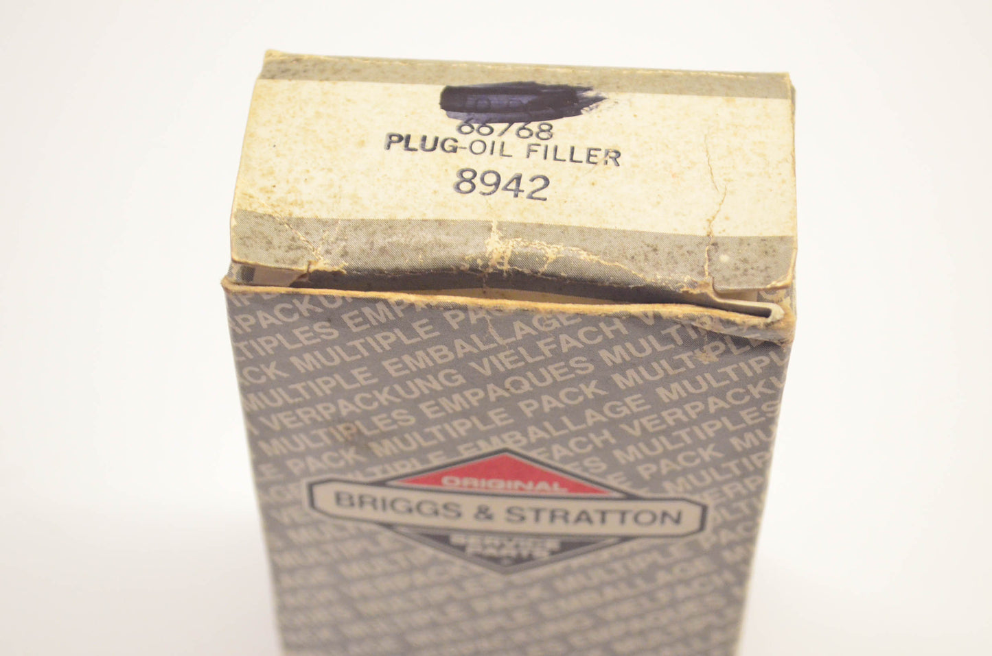 Briggs & Stratton 66768 Oil Filler Plug NOS
