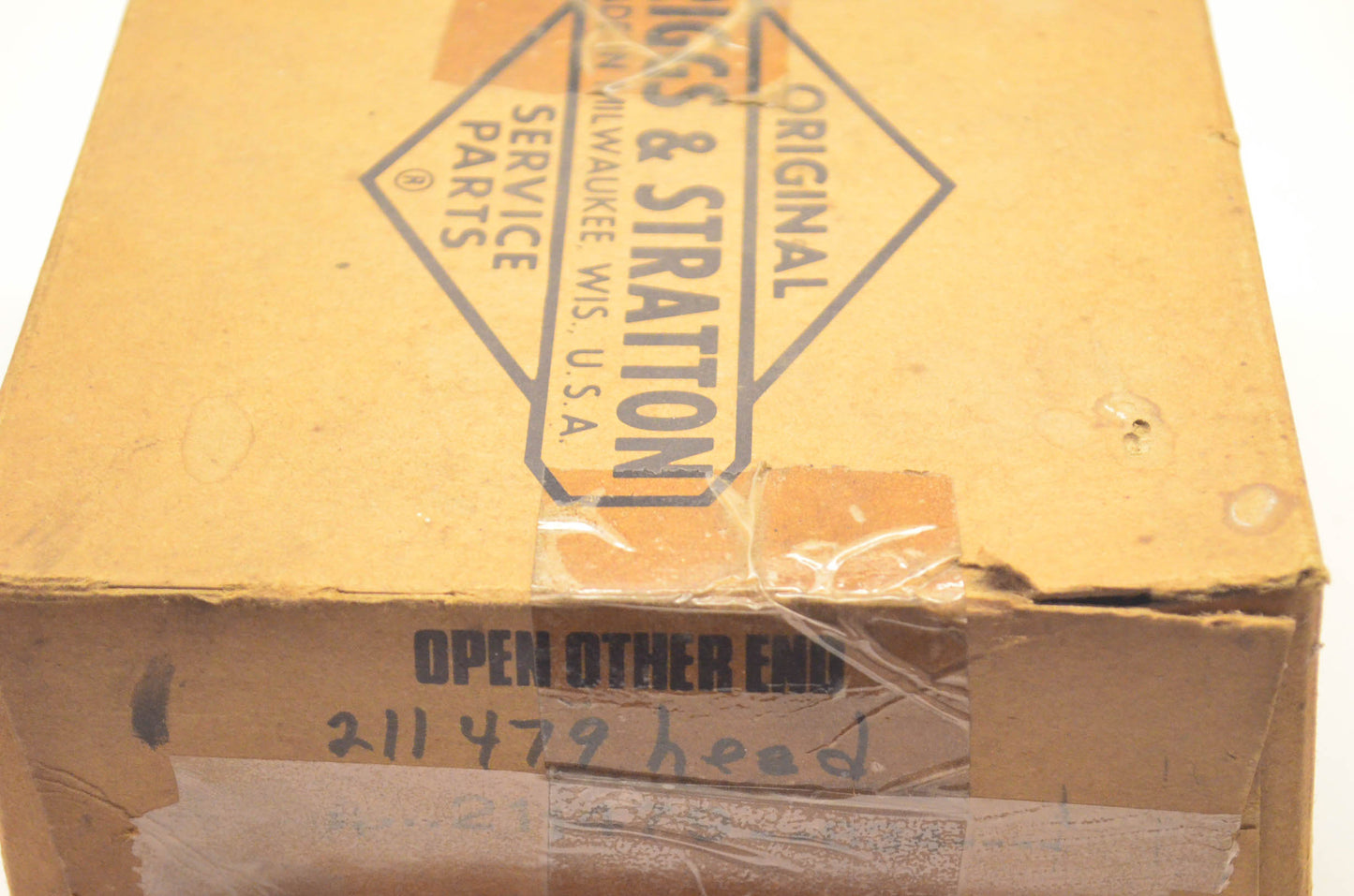 Briggs & Stratton 211479 Cylinder Head NOS