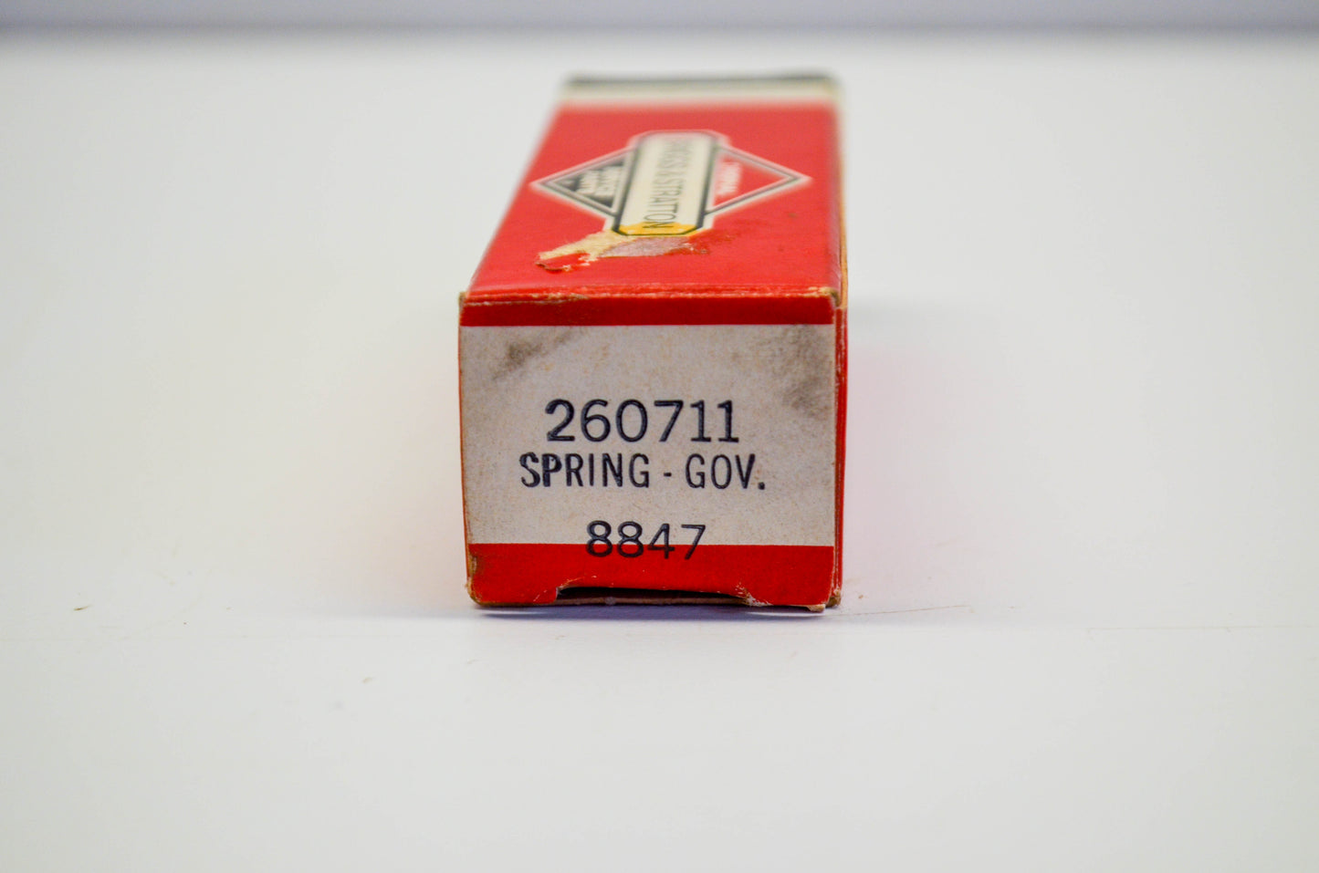 New OEM Briggs & Stratton 260711, 8847 Governor Spring NOS
