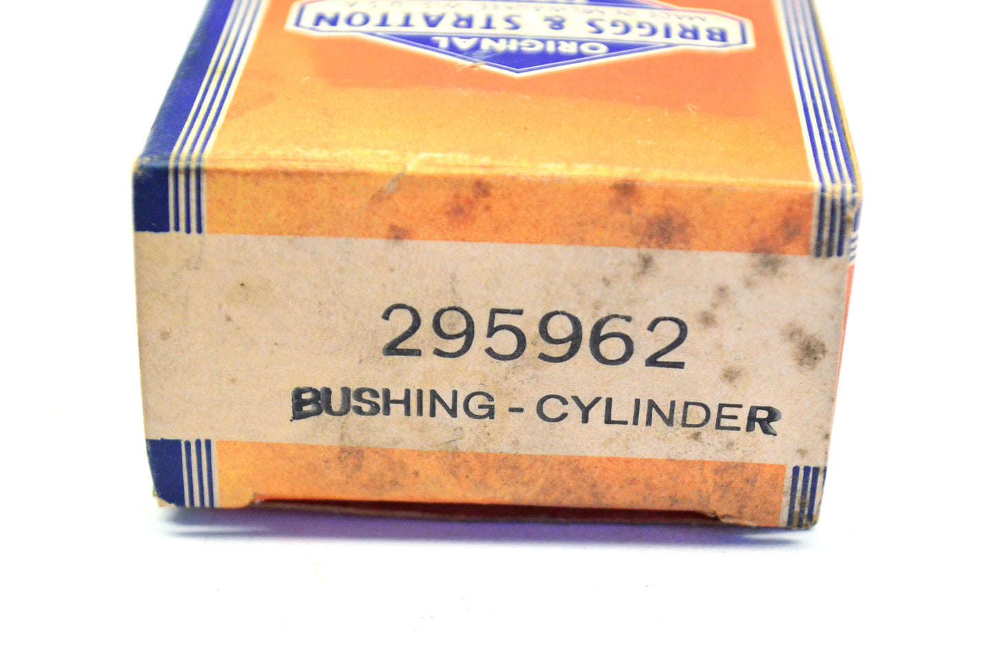 New OEM Briggs & Stratton 295962 Cylinder Bushing NOS