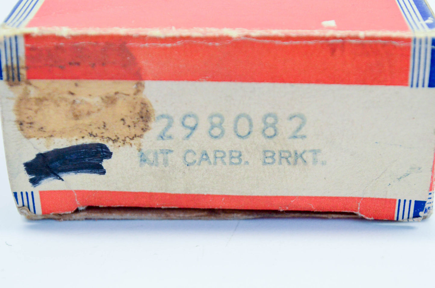 New OEM Briggs & Stratton 298082 Carburetor Bracket Kit NOS