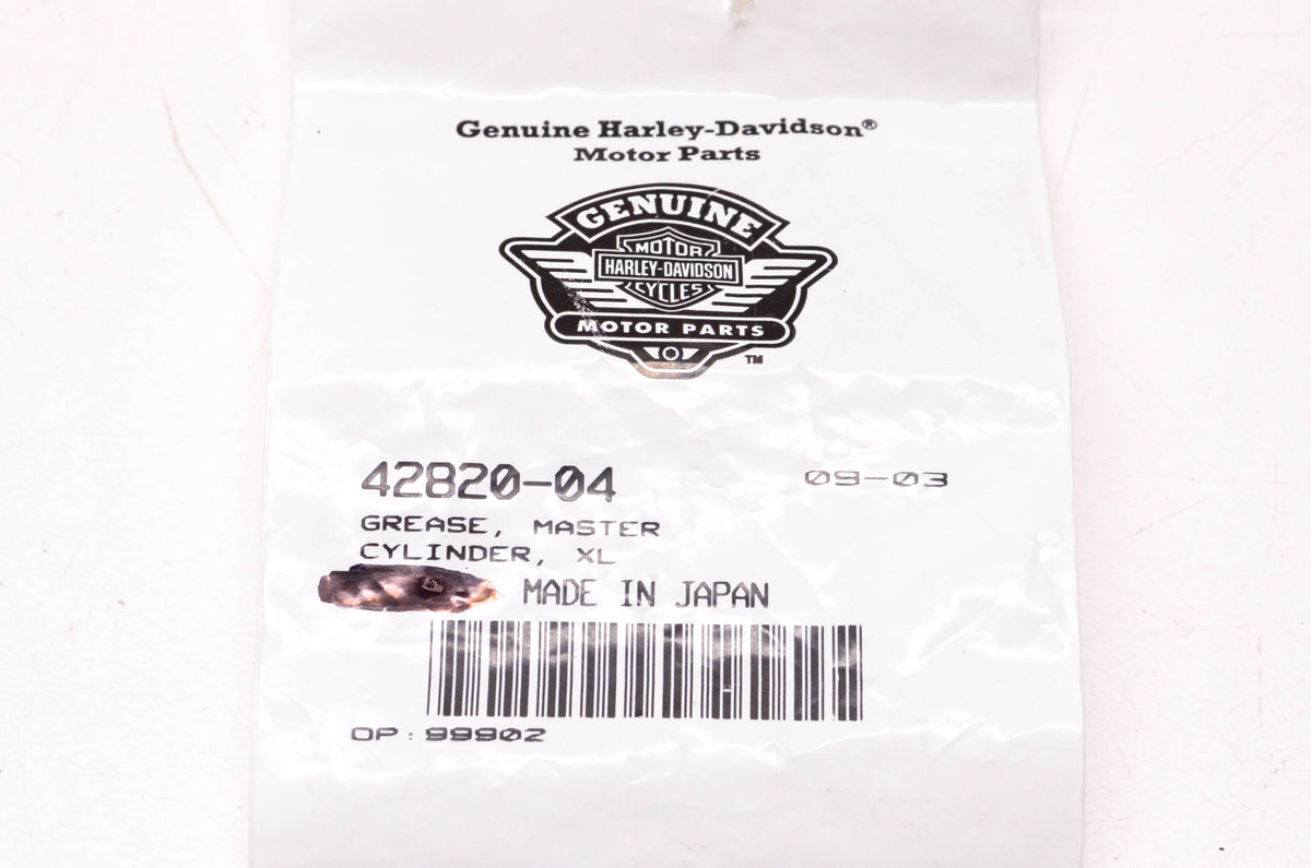 New OEM Harley-Davidson 42820-04 Master Cylinder Grease NOS