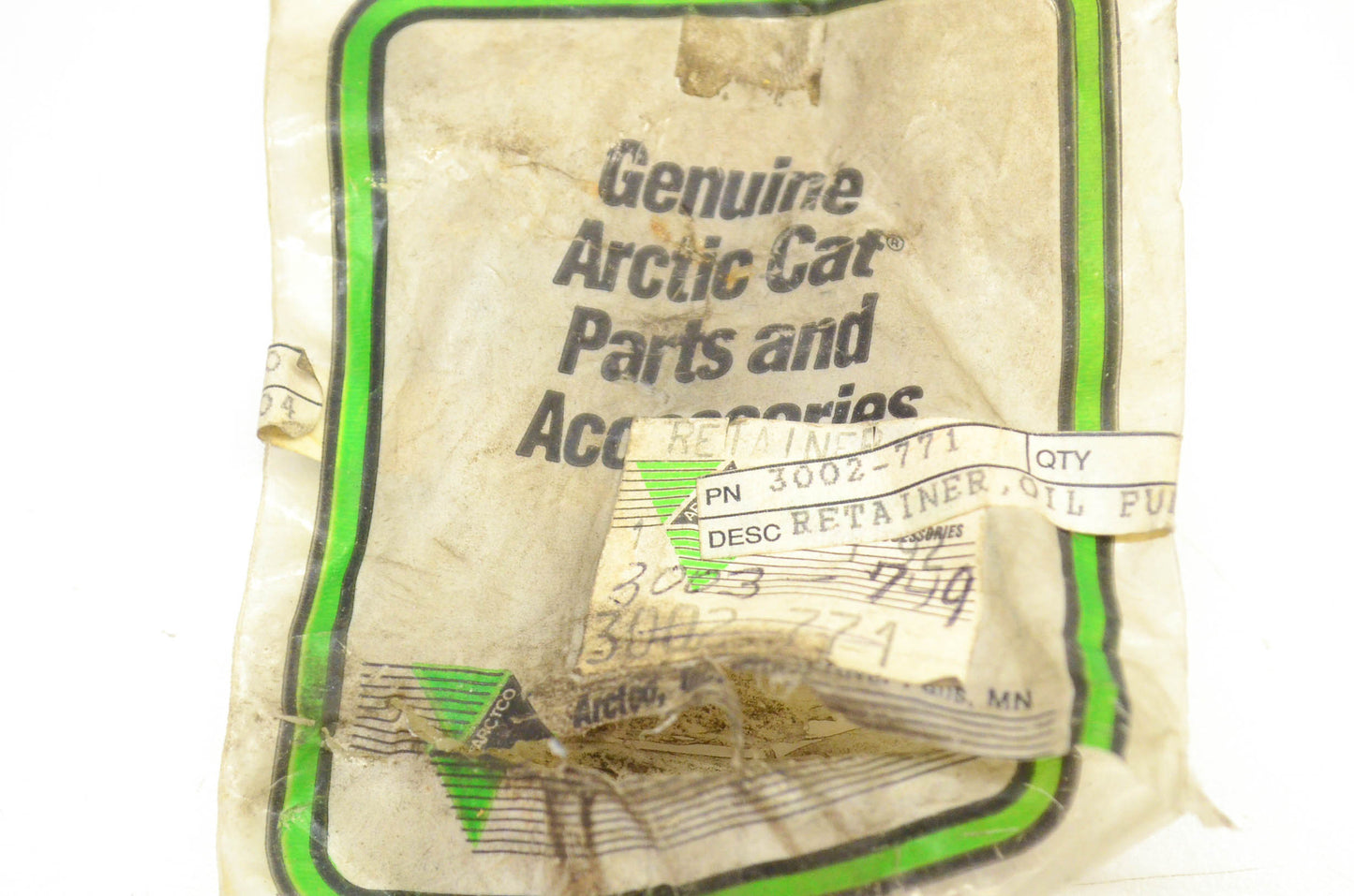 New OEM Arctic Cat 3002-771 Oil Pump Retainer NOS