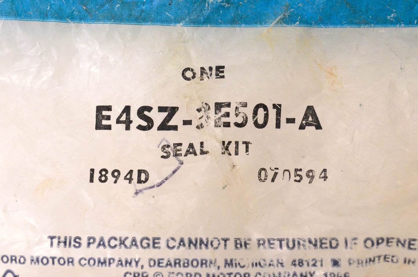 New OEM Ford E4SZ-3E501-A Seal Kit NOS