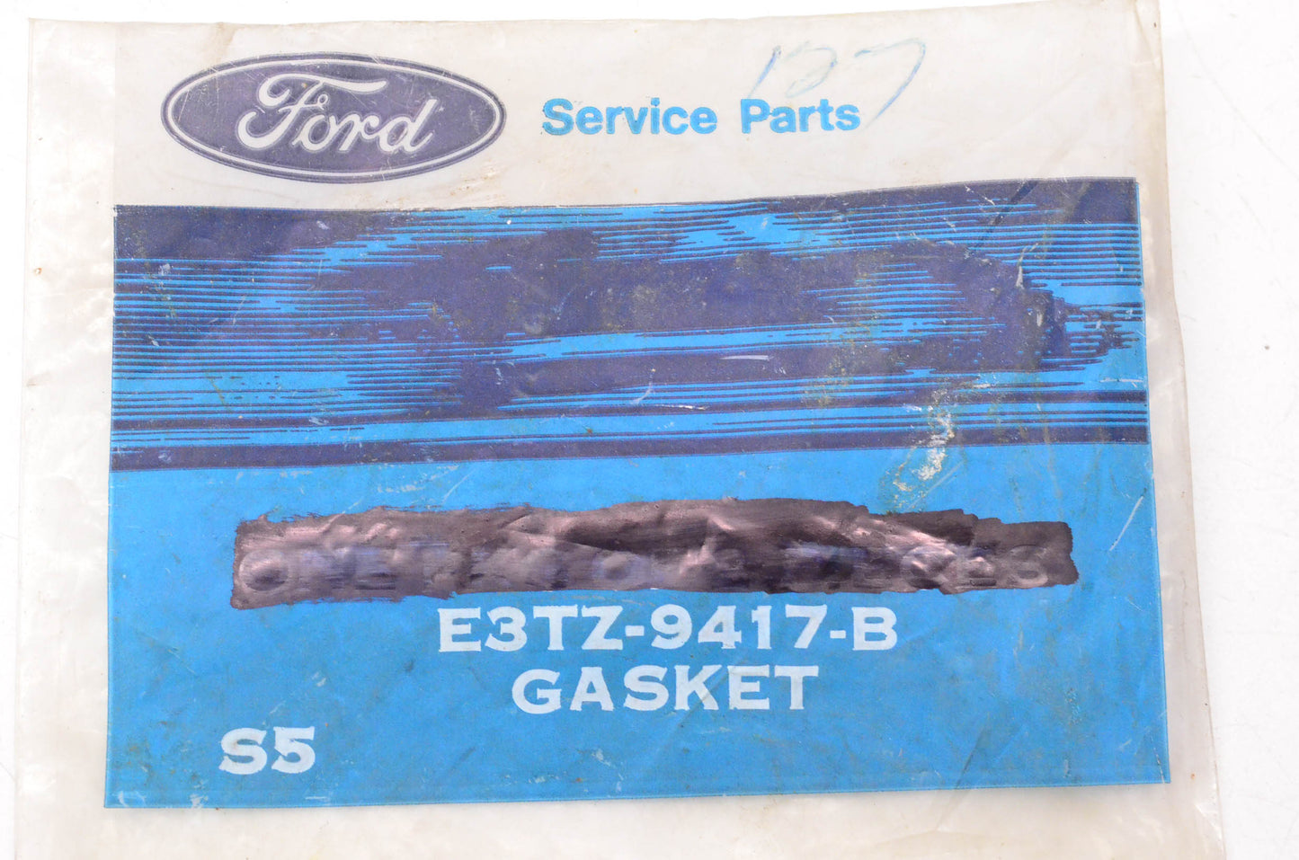 New OEM Ford E3TZ-9417-B Gasket NOS