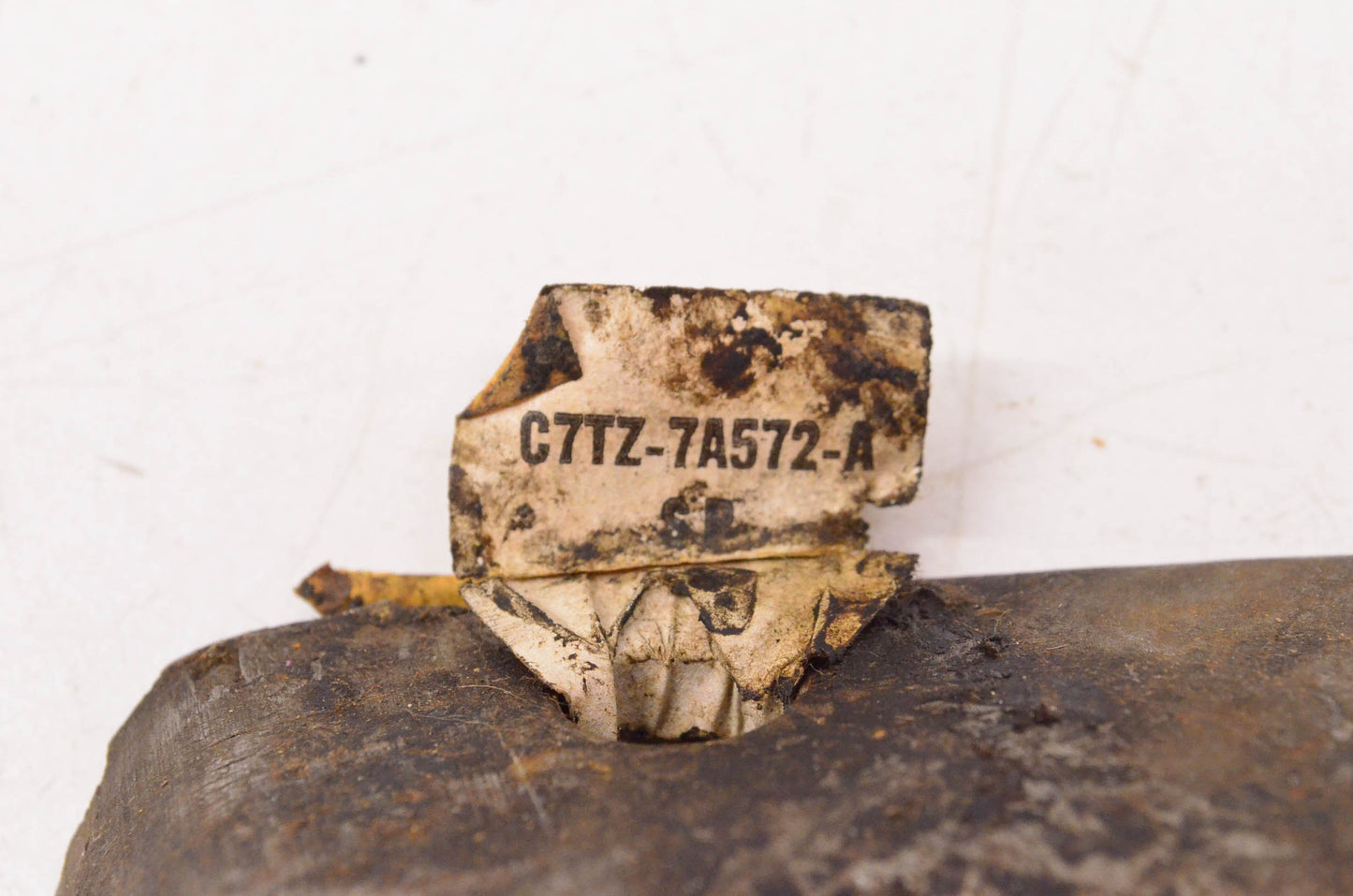 New OEM Ford C7TZ-7A572-A Pivot Bracket NOS
