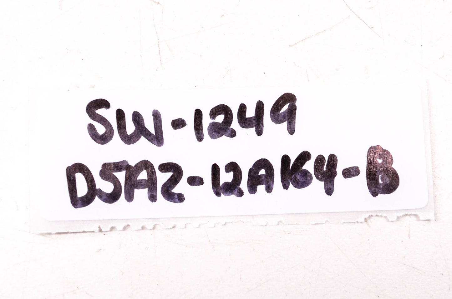 Motorcraft SW-1249, D5AZ-12A164-B Distributor Ambient Switch NOS