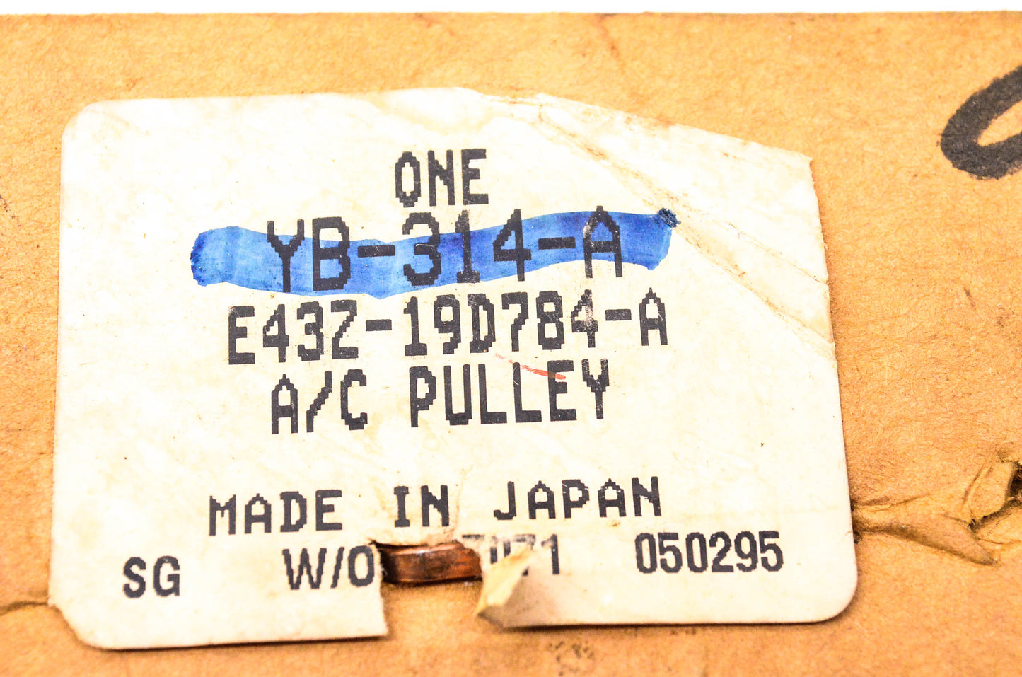 New OEM Ford YB-314-A, E43Z-19D784-A A/C Pulley NOS