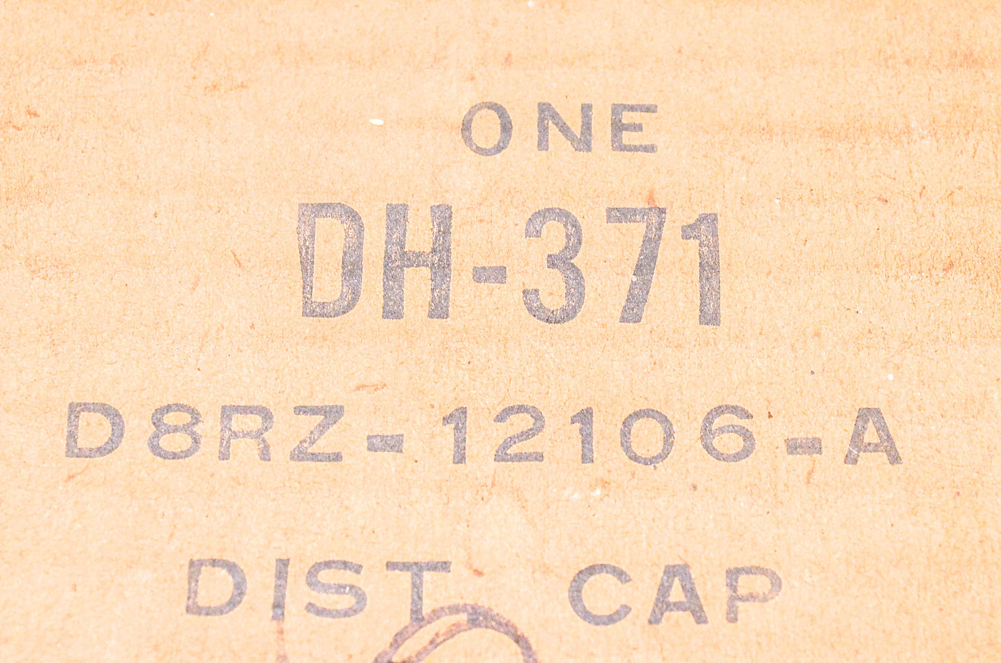 Motorcraft DH-371, D8RZ-12106-A Distributor Cap NOS