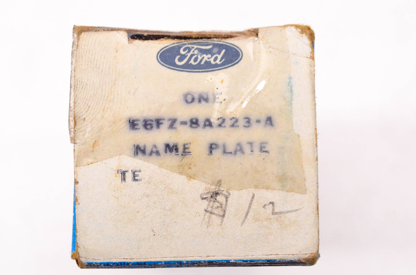 New OEM Ford E6FZ-8A223-A Ford Grill Emblem NOS