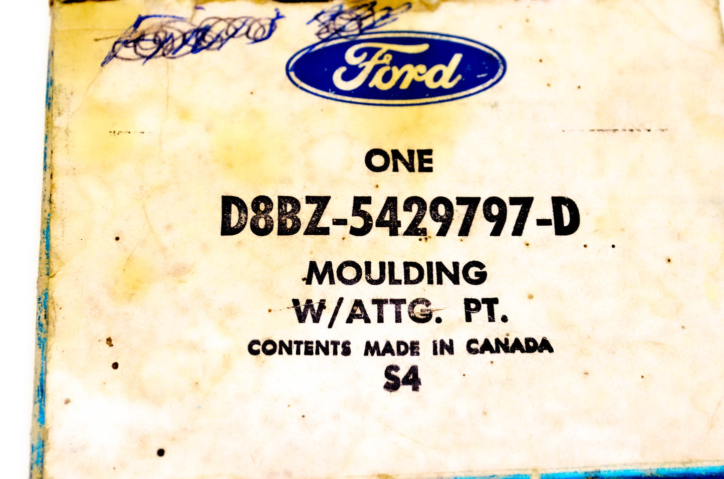 New OEM Ford D8BZ-5429797-D Moulding W/ Hardware NOS
