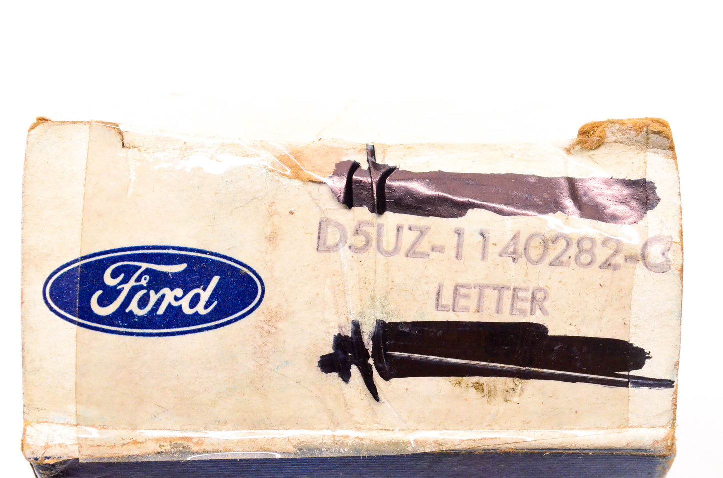 New OEM Ford D5UZ-1140282-C Ford Bronco Tailgate Emblem Letter "R" NOS