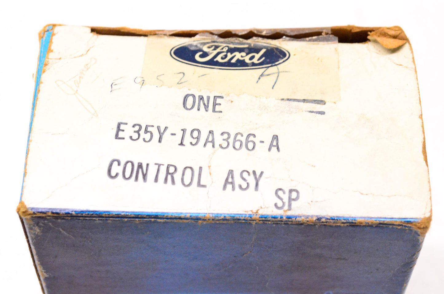 New OEM Ford E35Y-19A366-A, E35F-19A366-A Relay Module NOS