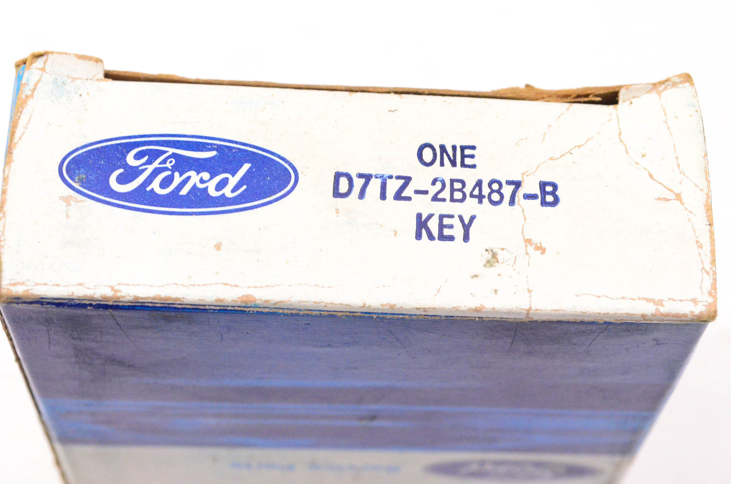 New OEM Ford D7TZ-2B487-B Brake Caliper Support Key NOS
