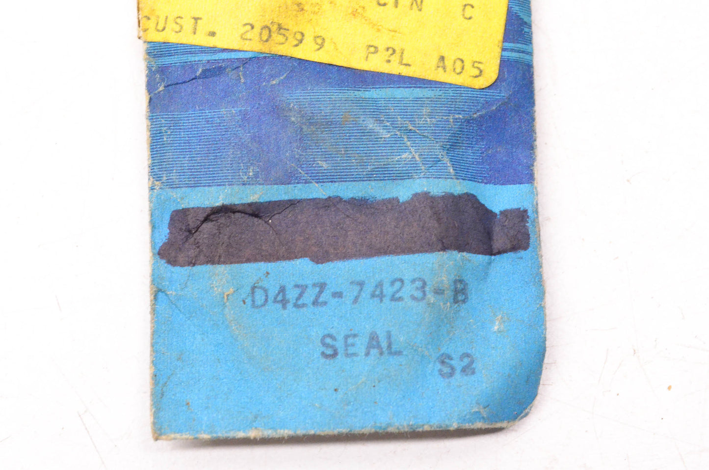 New OEM Ford D4ZZ-7423-B Seal NOS