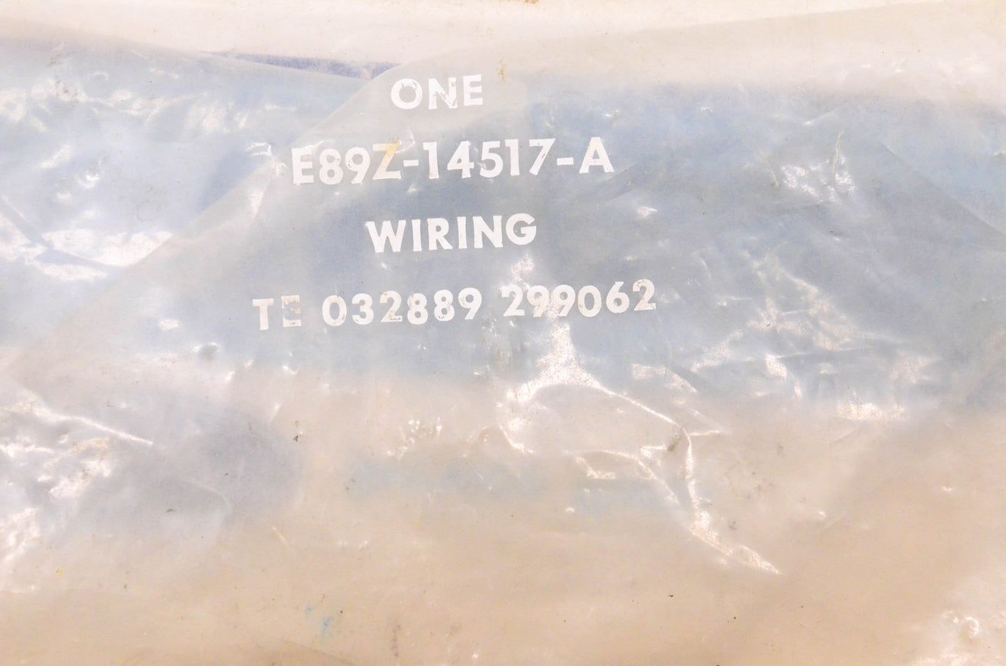 New OEM Ford E89Z-14517-A Fuse Box Feed Wire Assembly NOS