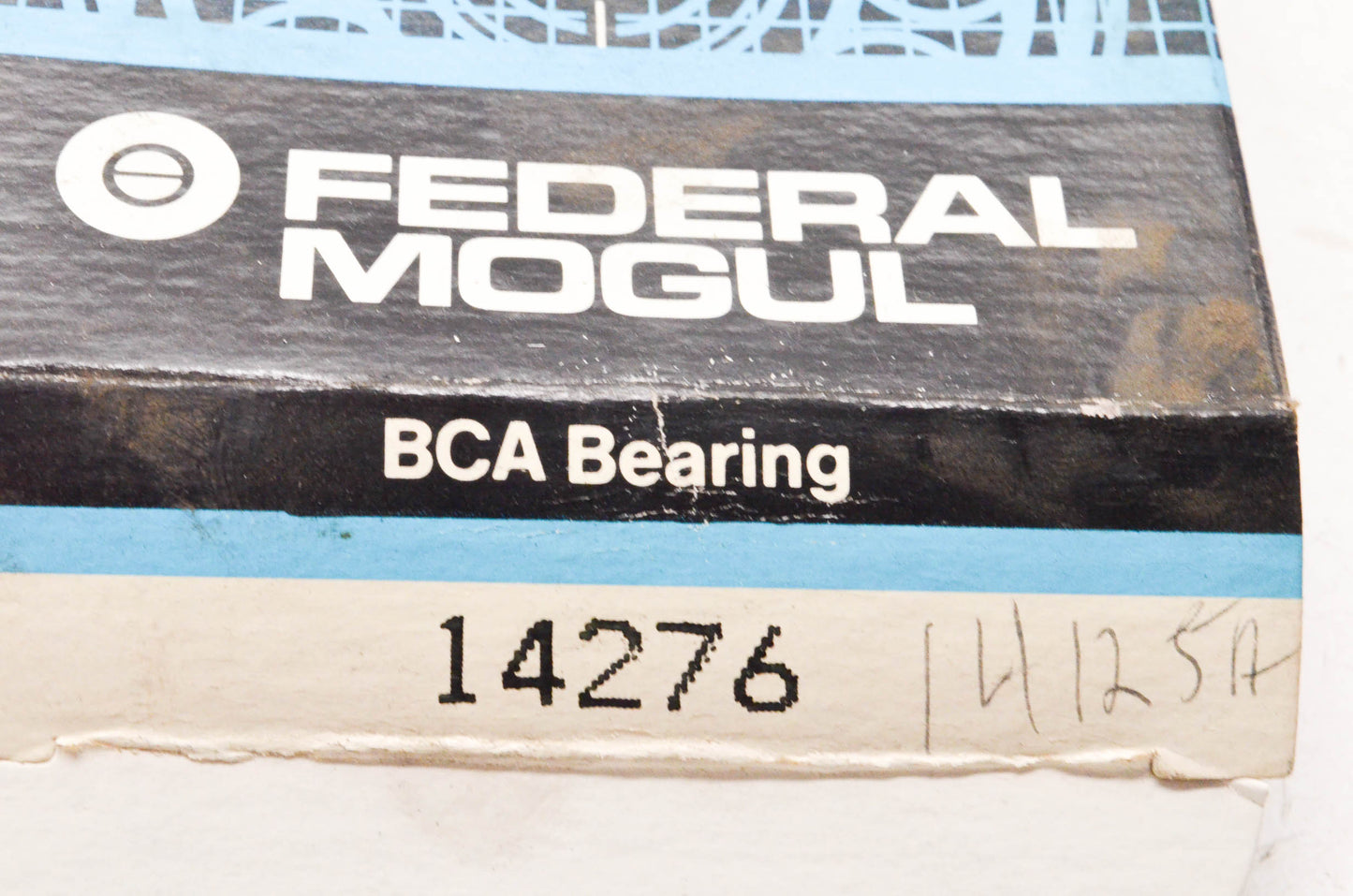 Federal Mogul 14276 Wheel Bearing Cup NOS