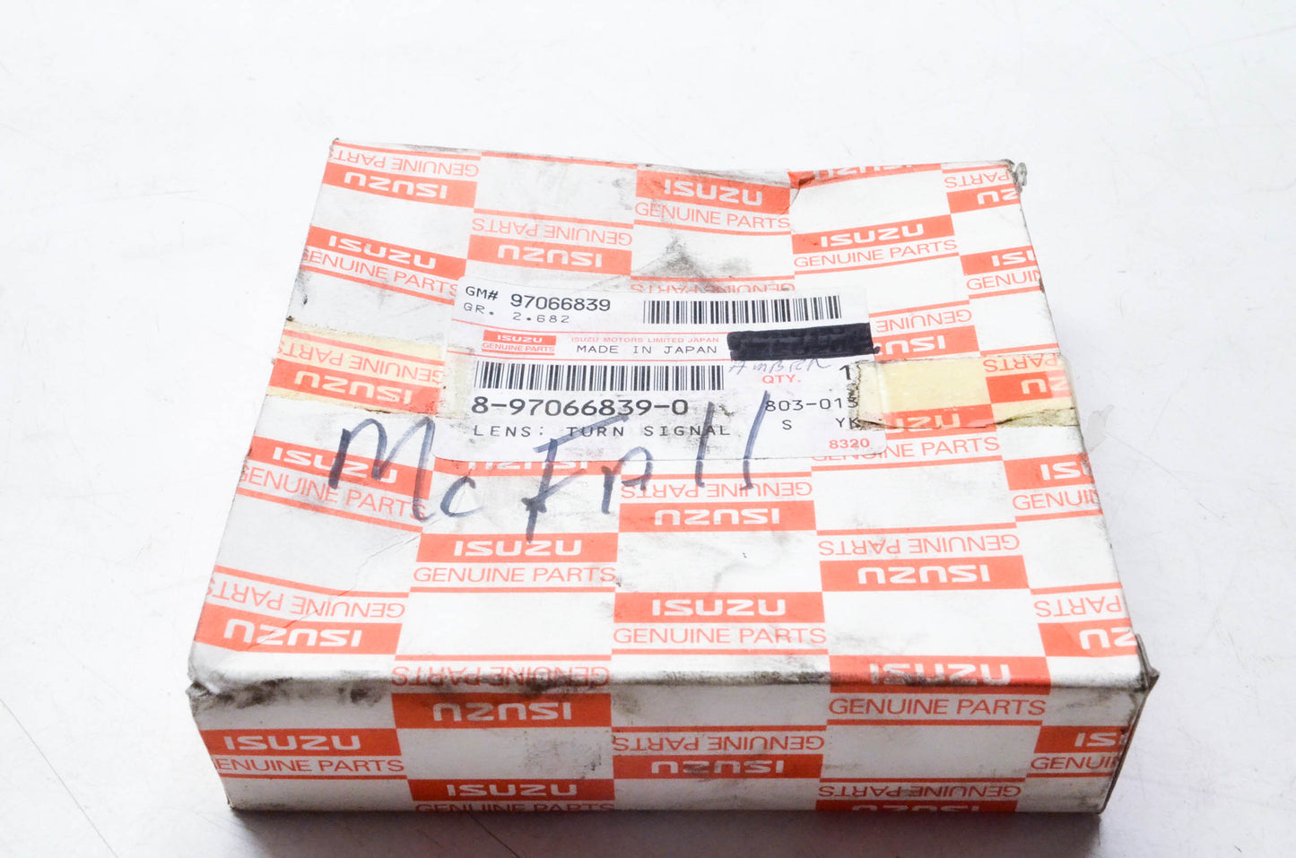Isuzu 97066839, 8-97066839-0 Amber Turn Signal Lens NOS