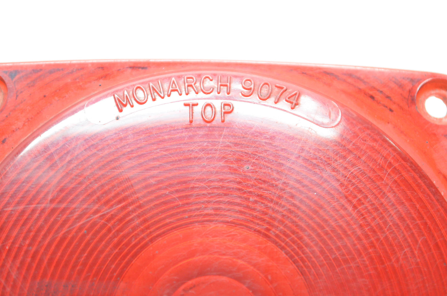 Monarch 9074, SAE-I-S-T-I Tail Light Cover