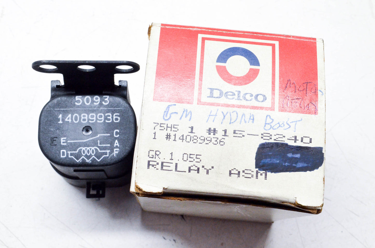 GM 14089936, 5093, 15-8240 HVAC Blower Motor Relay NOS