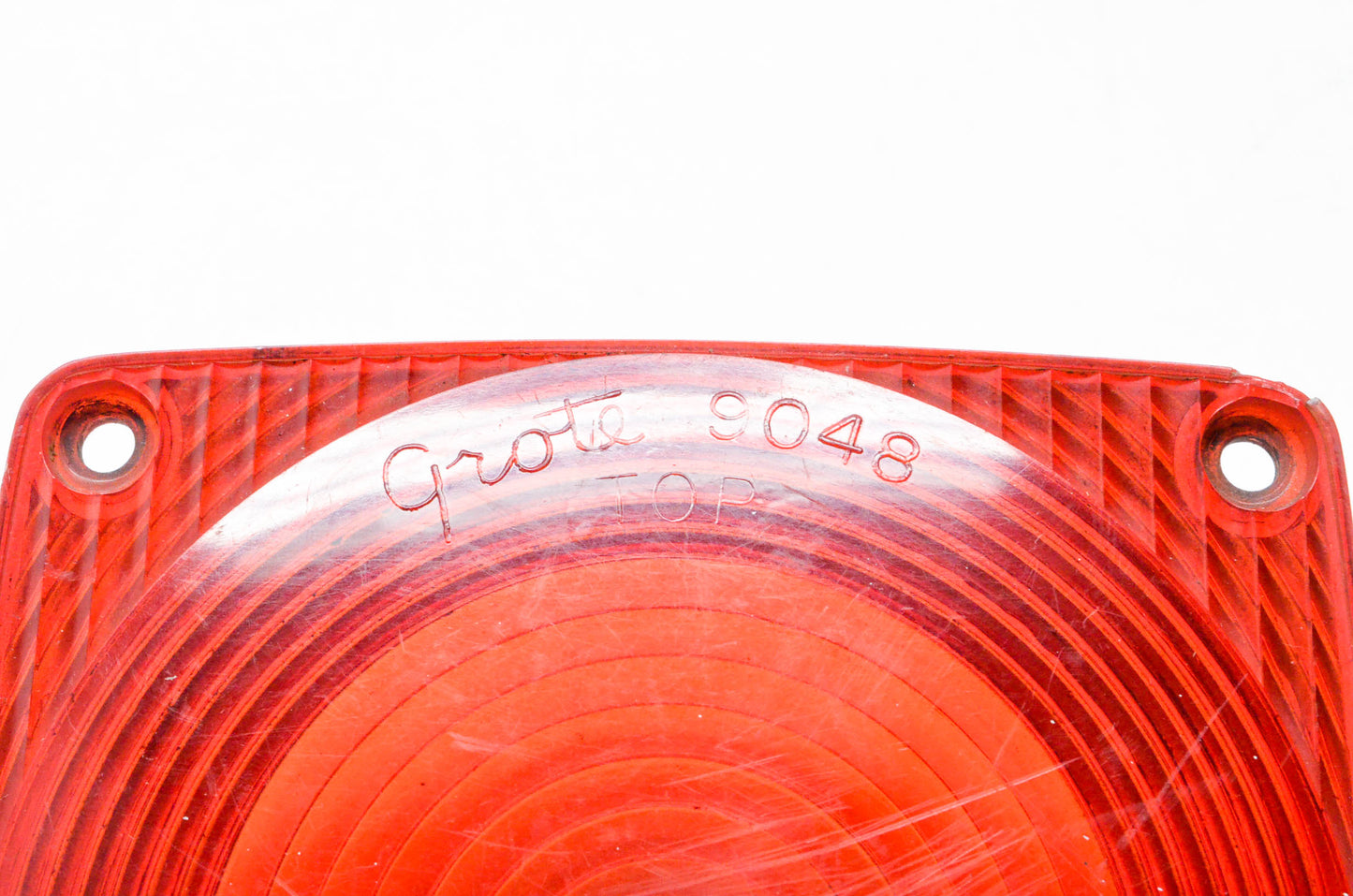 Grote 9048 Red Square Lens