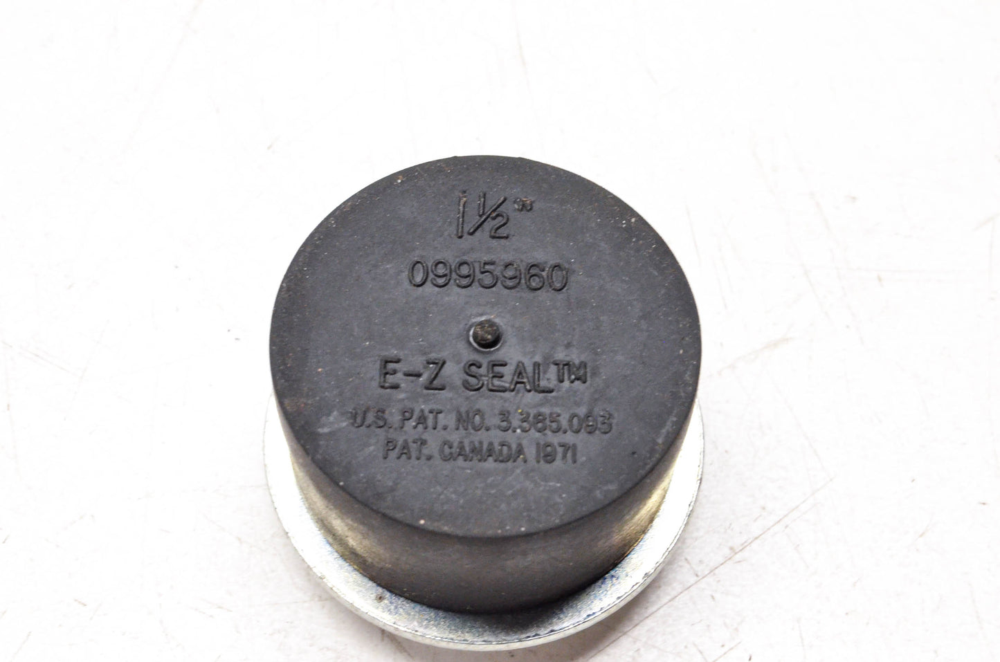 E-Z Seal SAE AP2 99 1 1/2" Plug NOS