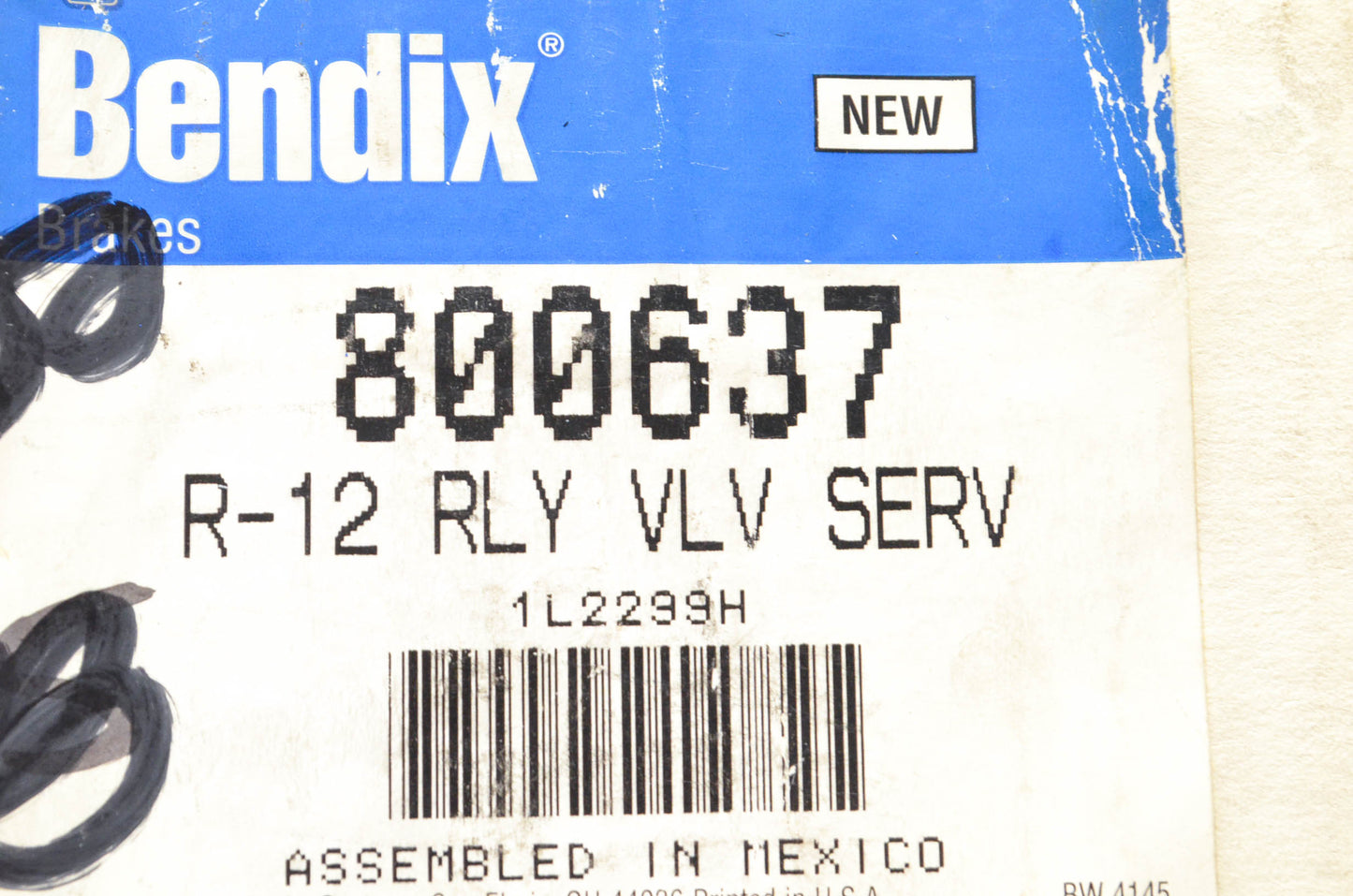 Bendix 800637 R-12 Relay Valve NOS