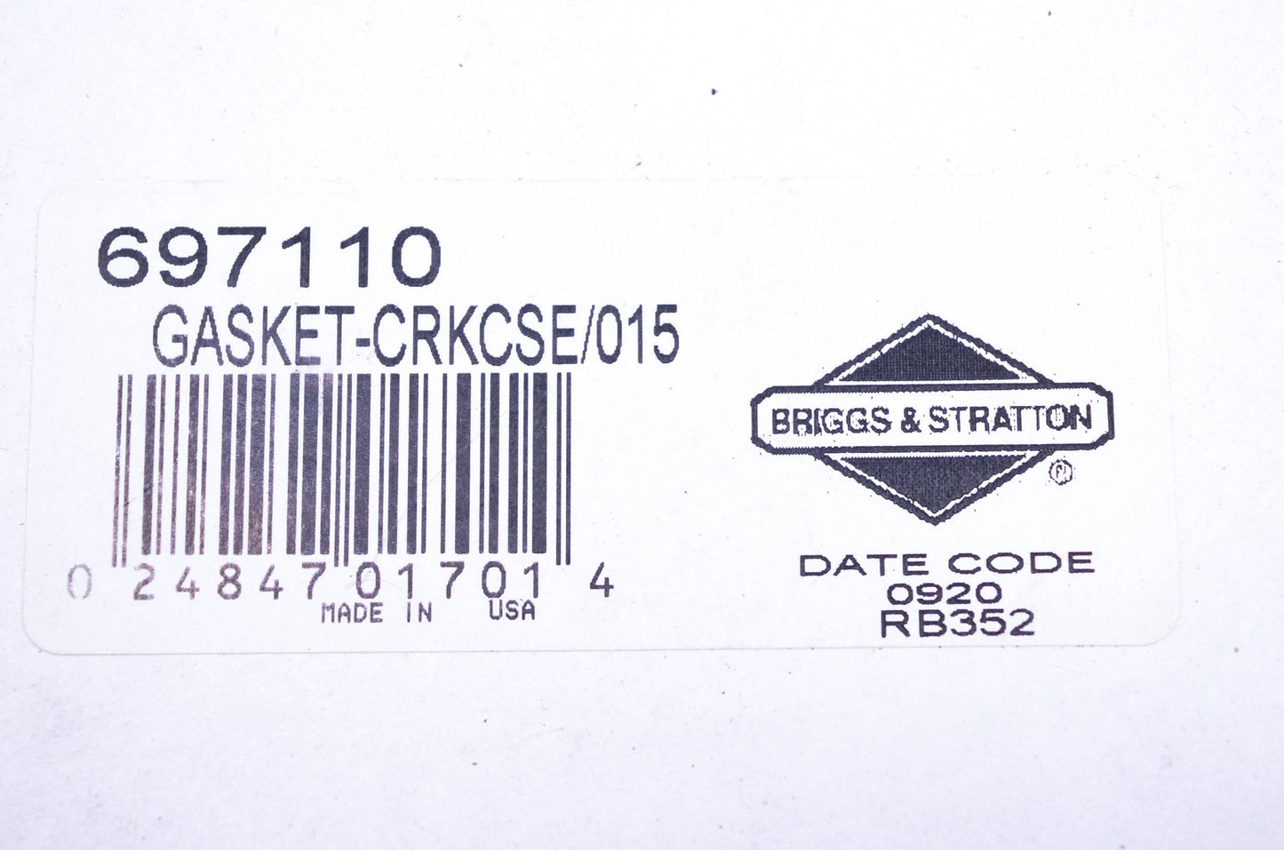 New OEM Briggs & Stratton 697110 Crankcase Gasket NOS