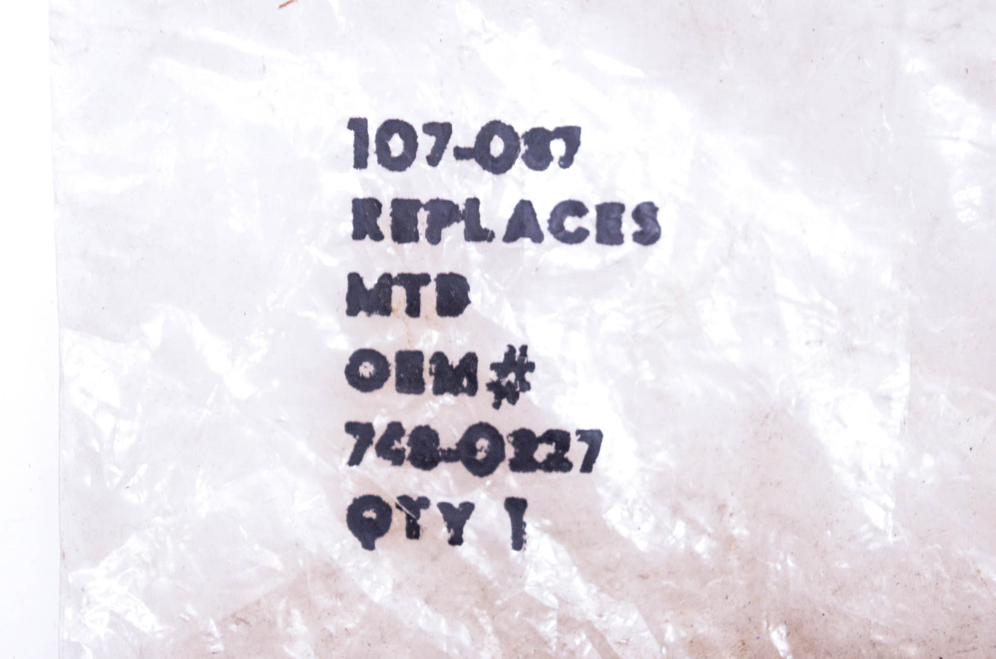 Aftermarket 107-087, 748-0227 Flanged Bushing NOS