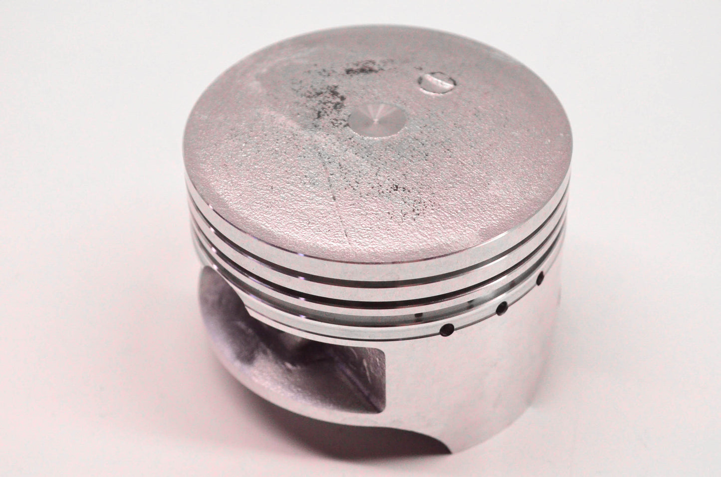 New OEM Suzuki 12100-22840 Piston Kit NOS