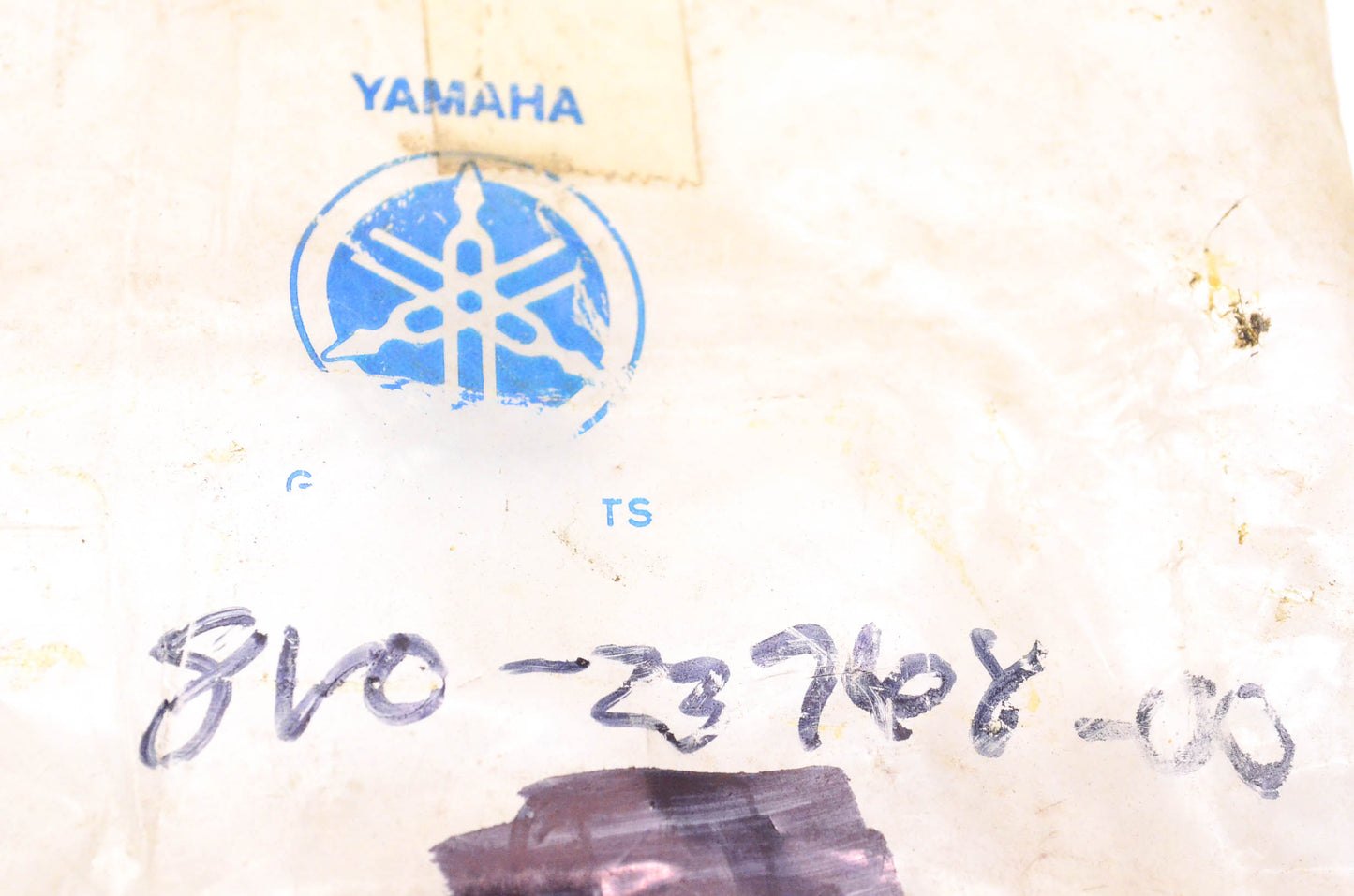 New OEM Yamaha 8V0-23768-00-00 Spring Seat NOS