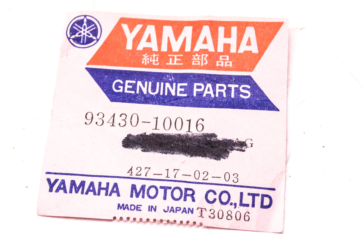 New OEM Yamaha 93430-10016-00 Circlip NOS
