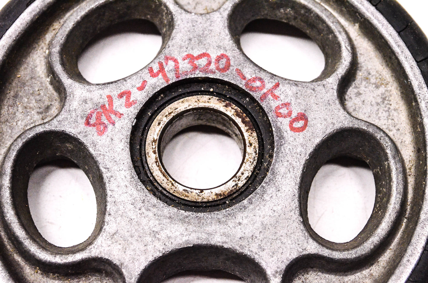 OEM Yamaha 8K2-47320-01-00 Idler Wheel