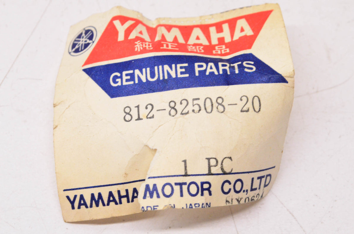 New OEM Yamaha 812-82508-20-00 Main Ignition Keyswitch & Key NOS