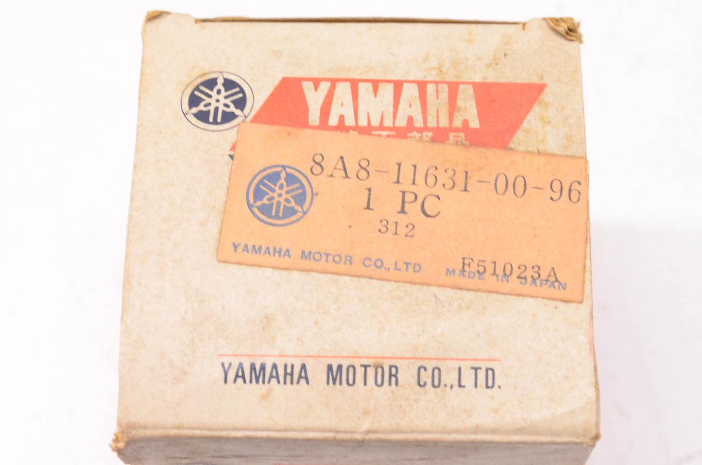 New OEM Yamaha 8A8-11631-00-96 Piston NOS