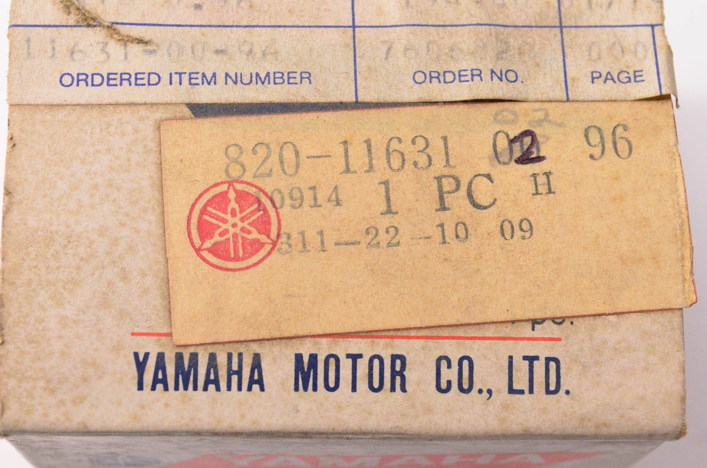New OEM Yamaha 820-11631-02-96 Piston NOS