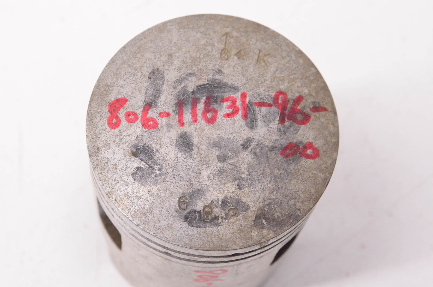 New OEM Yamaha 806-11631-96-00 Piston NOS