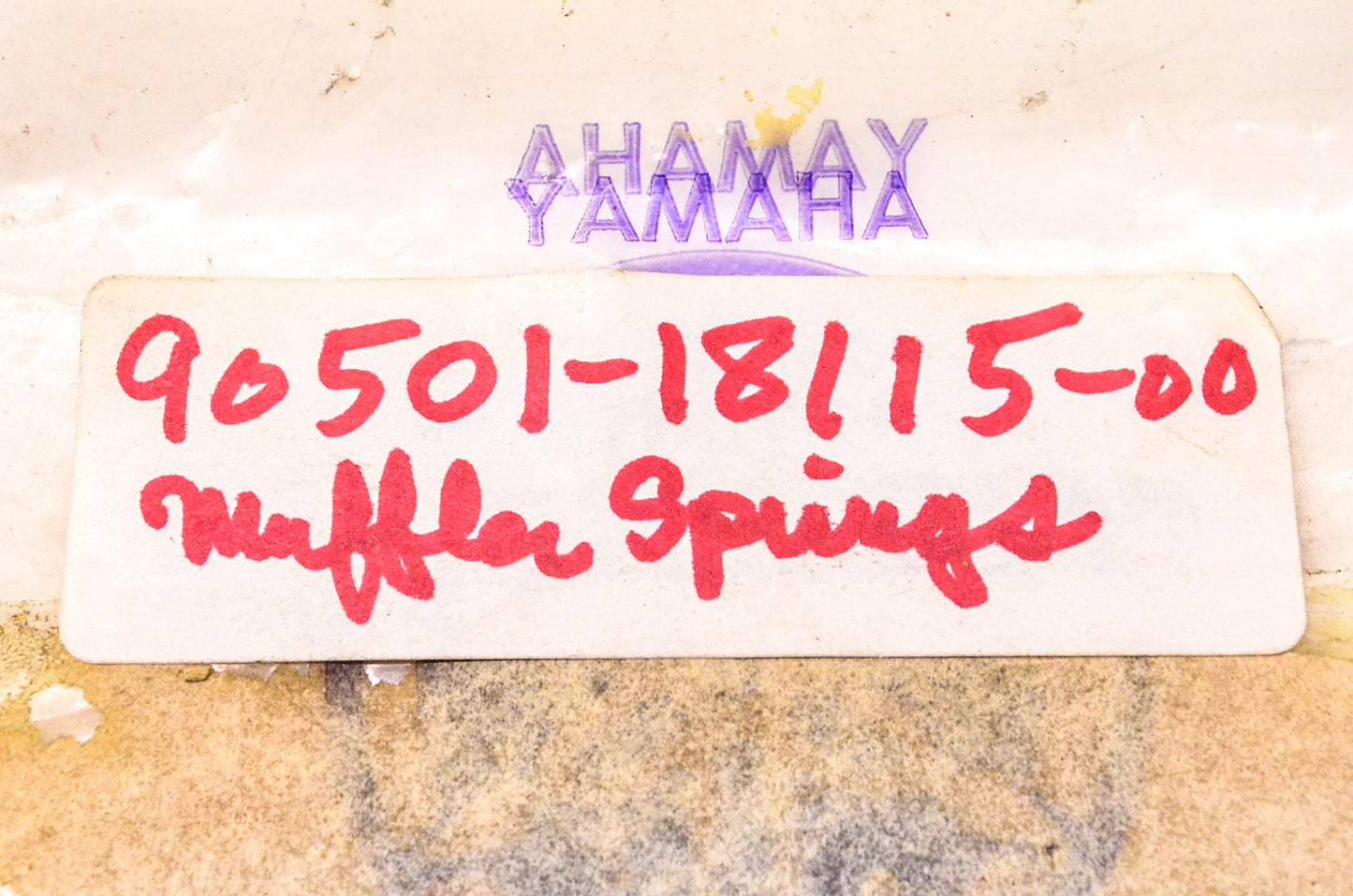 New OEM Yamaha 90501-18115-00 Compression Springs NOS